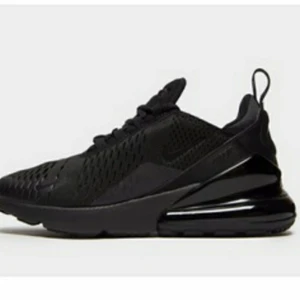 Nike 270 - Köpt för 3 veckor sen, har inte använt den mycket bara 3 gånger.