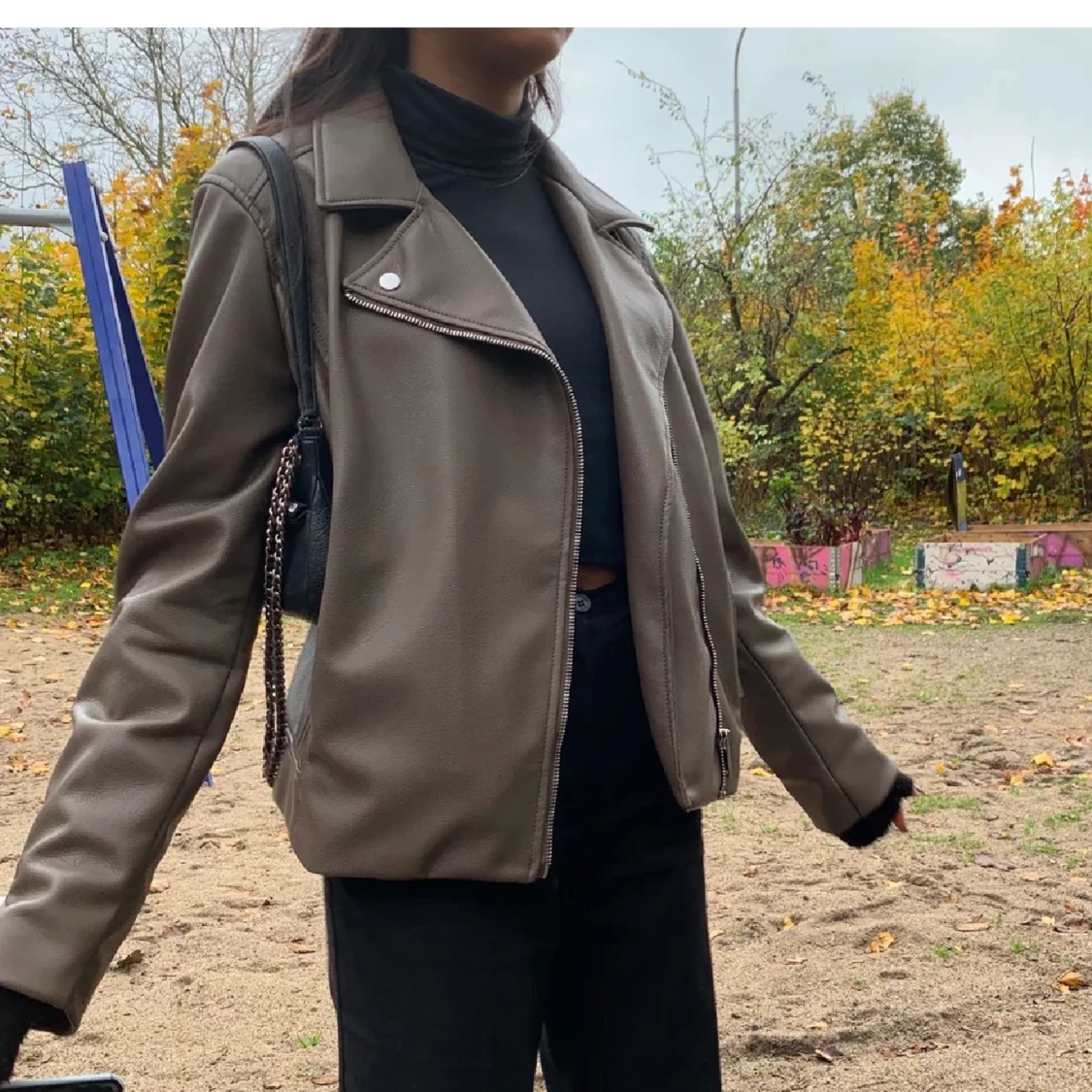 Brun skinnjacka - 90