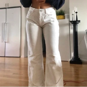 Manchesterbyxor - Raka manchesterbyxor från Zara 😁 