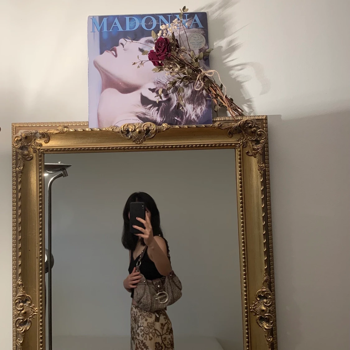 Supercool 90’s axelväska från guess