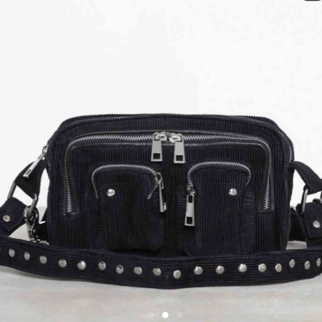 Äkta Nunoo väska ifrån nunoo