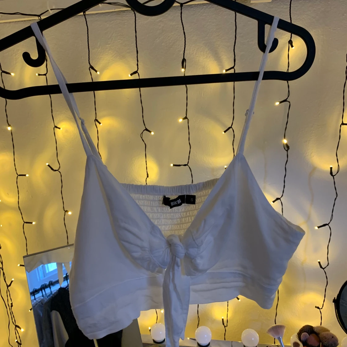 Topp från BikBok strl S - 90