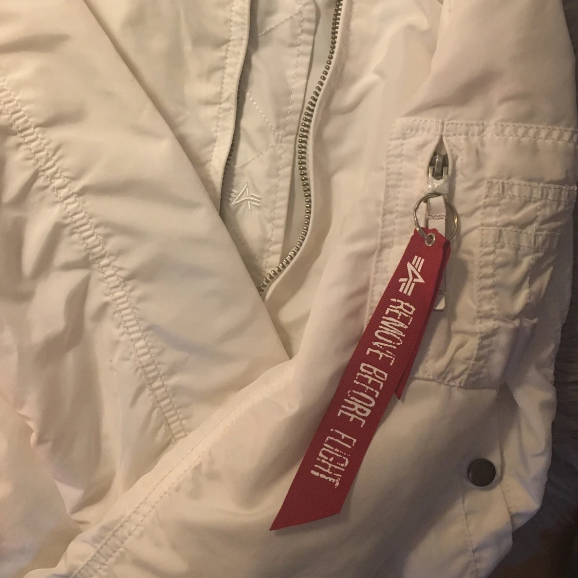 Alpha industries bomberjacka (vit) - 91