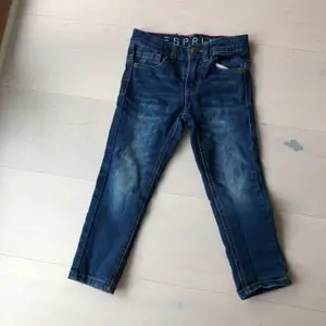 Blå jeans. Fint skick, storlek 104 