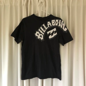 Billabongtshirt - T-shirt från Billabong🥰