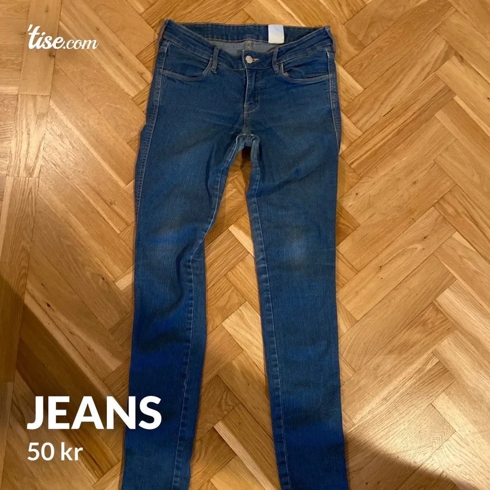 Har bara används ett do tal gånger och är som nya.. Jeans & Byxor.