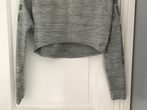 Magtröja  - Fin från H&M