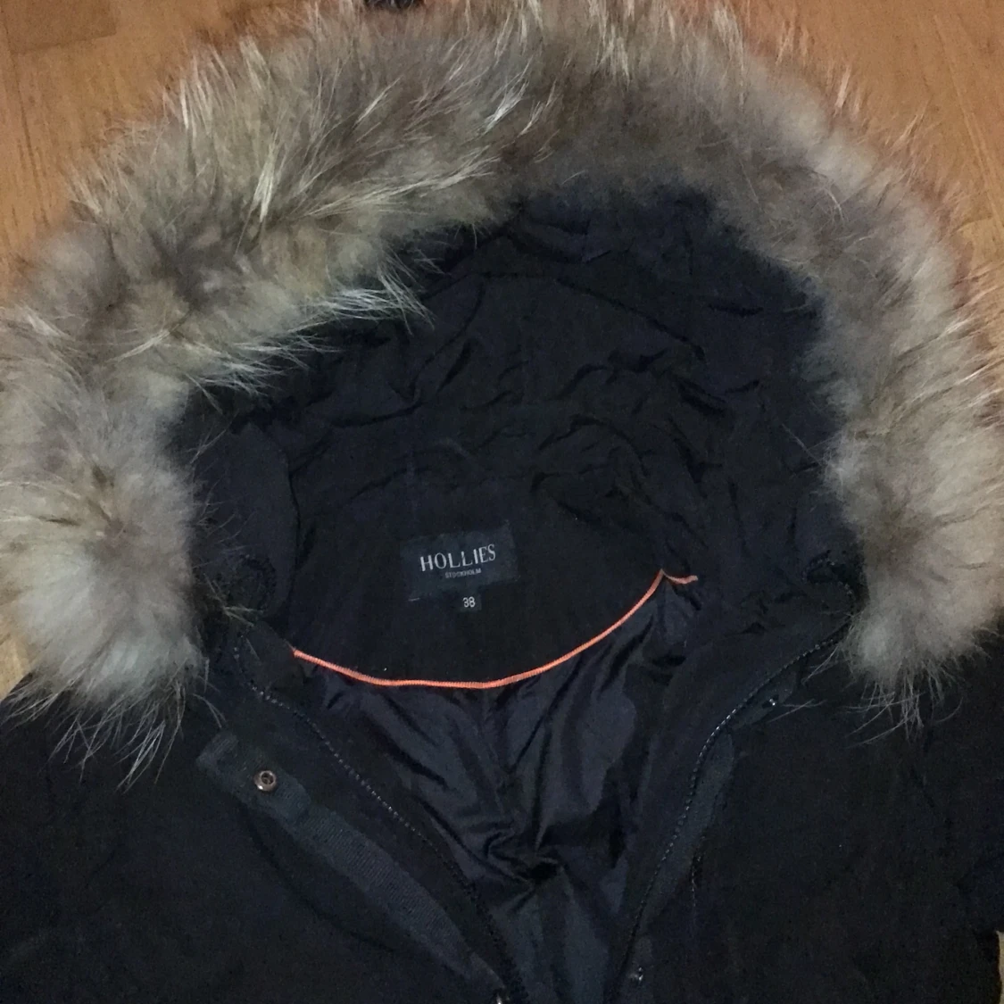 Hollies Jacka - 90