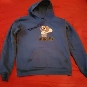 HUVTRÖJA  (S) - En helt ny