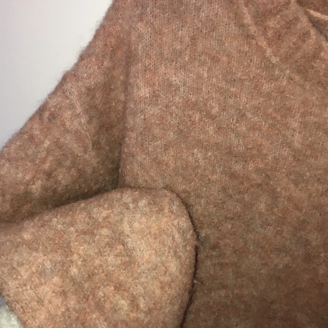 Tjock stickad tröja  - 91