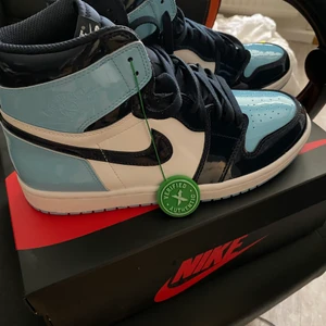 Jordan 1  - Säljer Jordan 1 unc patent 