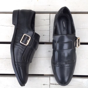  - Never worn black shoes from Mango 