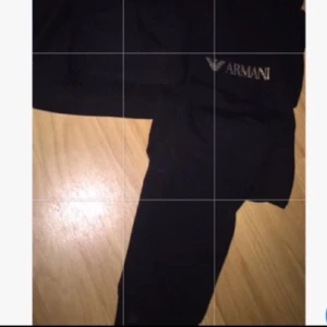  - Säljer mina Armani mjukisbyxor i strl S passar xs och liten m 200inkl frakt