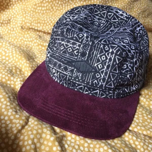  - 5 panel från Empyre! Fint skick 👌  ✨ Köparen betalar frakten ✨