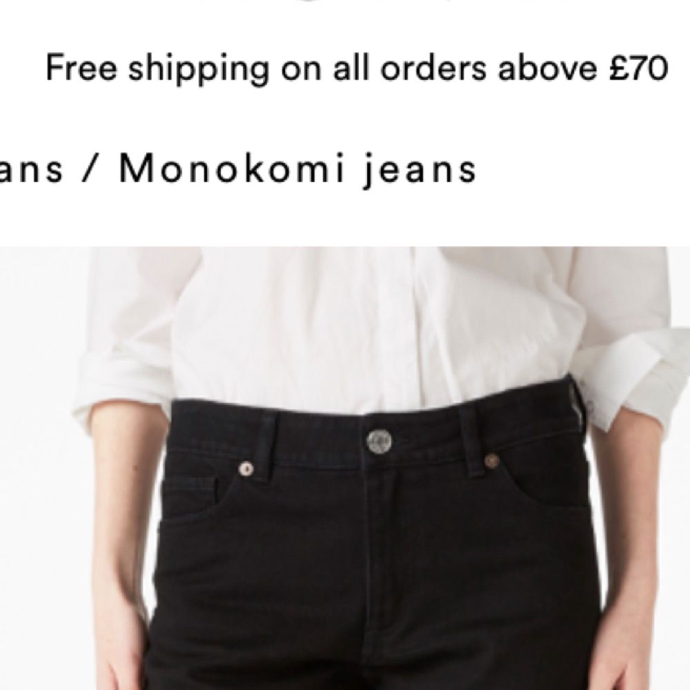 Säljer mina monokomi jeans från monki, så jag aldrig får använd dom. Jag brukar 25 i jeans, men köpte dessa för att få dom lite baggy. Så vill passa alt från 25-27 :) . Jeans & Byxor.
