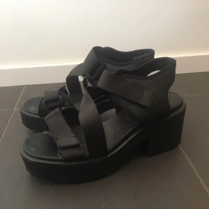  - Platåsandaler 🔥🌹 helt oanvända, strl 39, Vagabond! 