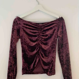  - Oanvänd sammetstopp från bikbok! 