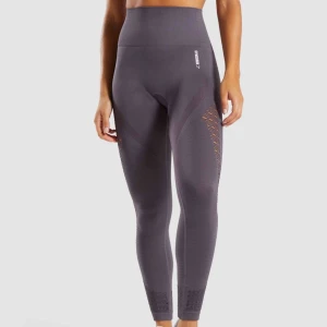  - Gymshark ENERGY+ SEAMLESS LEGGINGS i storlek S. Endast testade, frakt tillkommer!     Köpta för 700kr