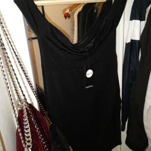  - Ny klänning från boohoo. 