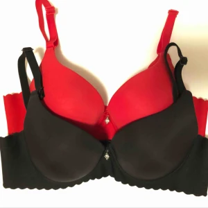  - Push up bh - storlek 75A - röd kvar!! - köparen står för frakt 