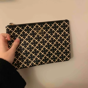  - Malene Birger kuvertväska, 150kr + frakt eller mötas upp i Karlstad