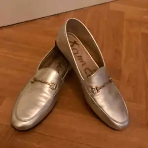 Silver skor i skinn