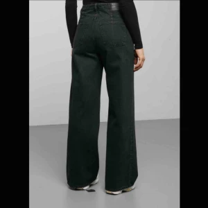  - Weekday jeans I storlek 27/32 modell ace 🥰 köparen står för frakt
