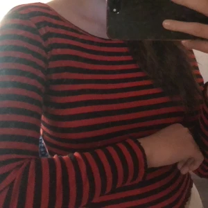 Tröja - Randig tröja från Gina st S 50kr+frakt