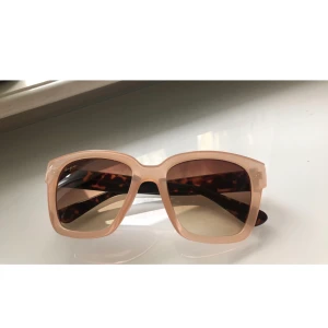 Solglasögon från Haga - Solglasögon från Haga Eyewear. Aldrig använda. Frakt ingår🌸