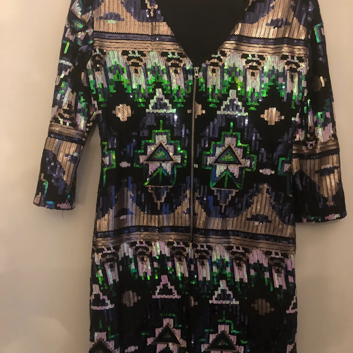 Snygg paljett festklänning - 90