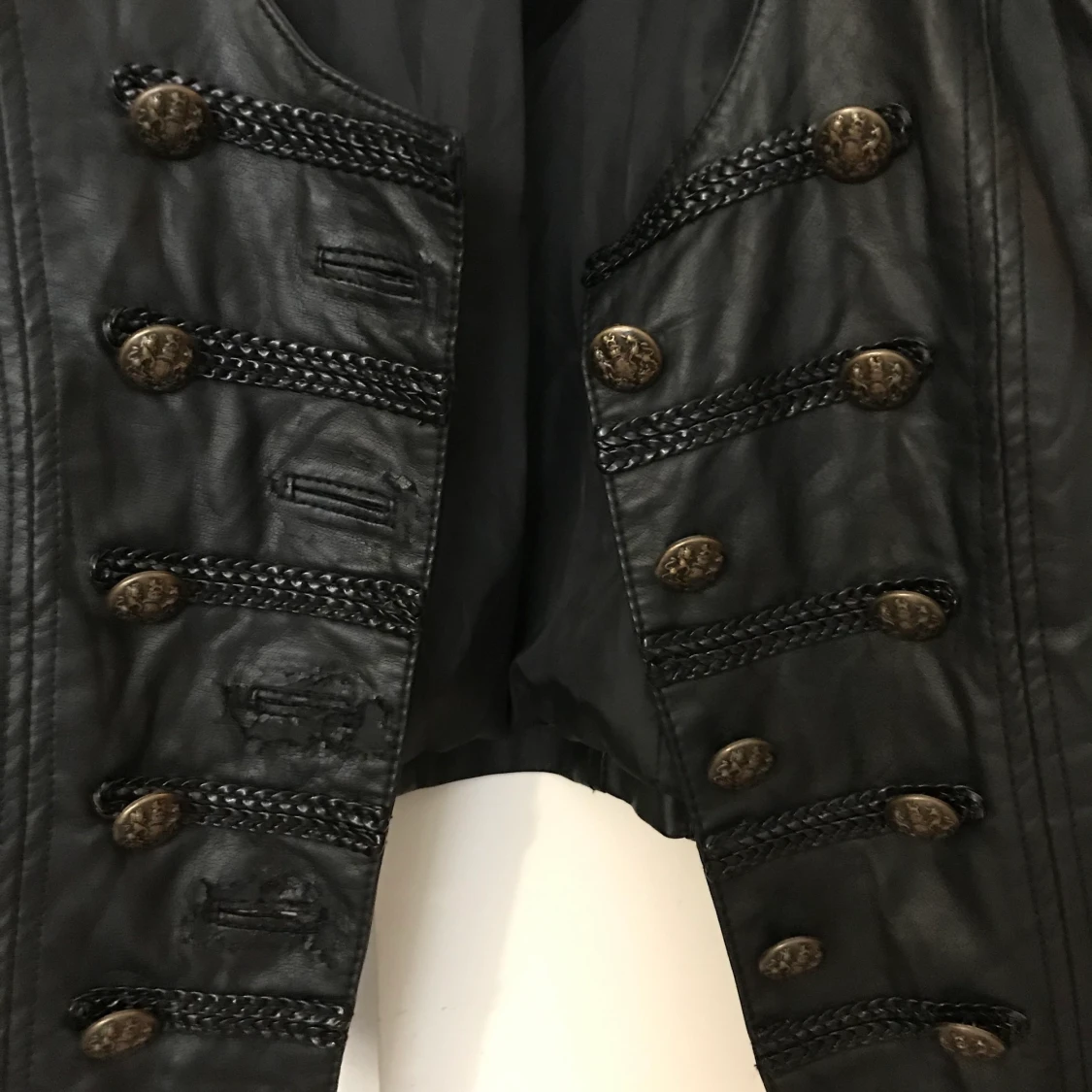 H&M ”läder” jacka  - 90