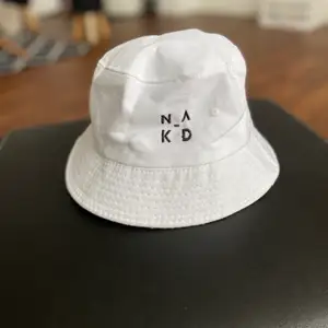 Na-Kd bucket hat i nyskick, one size✨