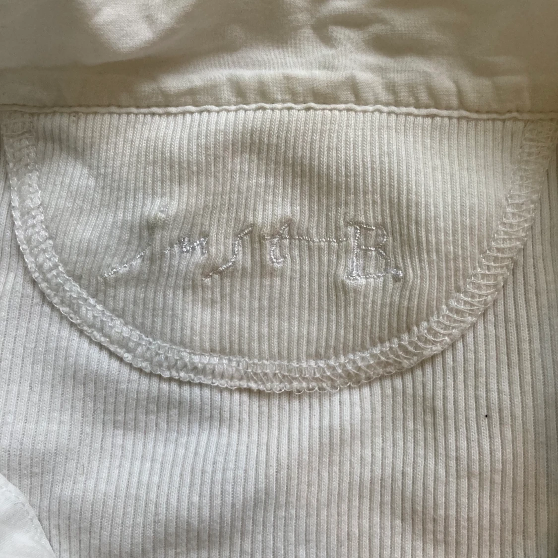 Vit croppad piké  - 90