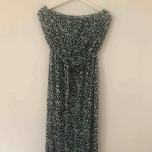  - Ny tub klänning med avtagbart band i midjan