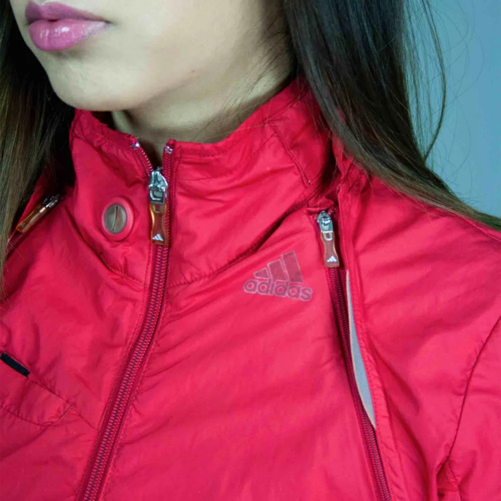 Vintage Adidas 00s red windbreaker track jacket/vest Some signs of wear SIZE Label faded, fits best XS Measurements (flat): Length: 59 Pit to pit: 42 The price is final. Free shipping! Ask for the full description! No returns!. Jackor.