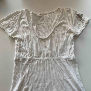  - OddMolly t-shirt. Som ny! Frakt tillkommer