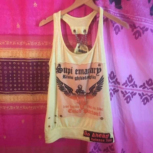  - Såå cool linne, klänning! Massa detaljer Passar xs-medium lite beroende hur du vill att den ska sitta