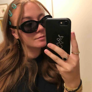  - As fina glasögon, få gånger jag använt dem. Frakten ingår i priset💃🏽💃🏽