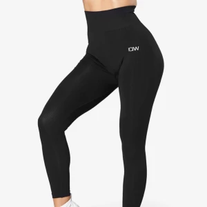  - Svarta seamless tights från ICIW i stl M. Använda en gång, supersköna!!! men äger alldeles gör många. Pris kan diskuteras vid snabb affär🌸  Har fler bilder om det önskas. 