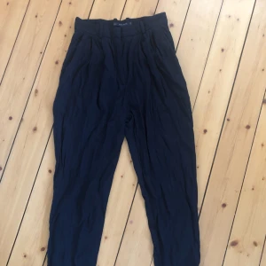  - Kostymbyxor från zara, höga i midjan🌼 
