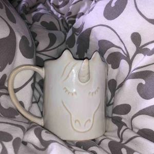  - En enhörningsmugg i bra skick! Pris kan sänkas!