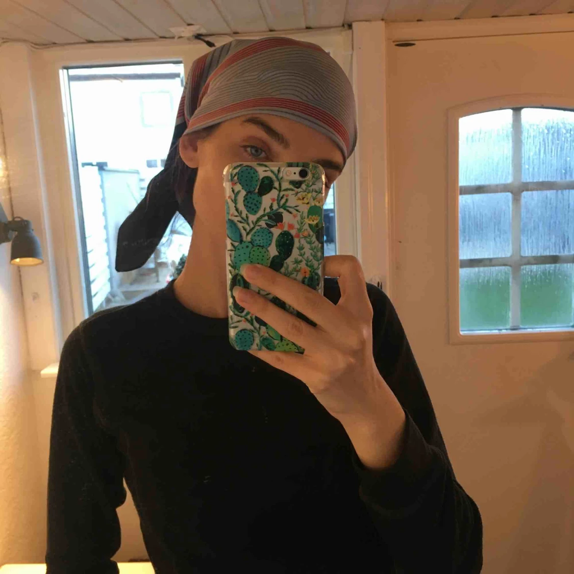 Scarf!  REA -27/9 - 90