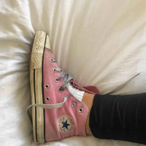  - Söta Converse, aldrig tvättat dem 