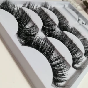  - Fake mink lösögonfransar med mycket volym. Självklart oanvända! 