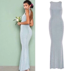  - Mintgrön klänning i storlek 36 från nelly, använd endast en gång!