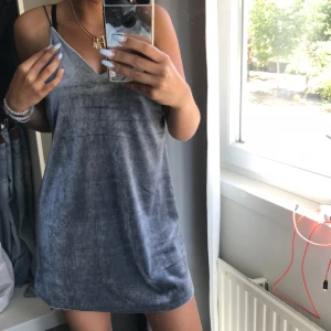  - Snygg klänning från Bikbok, aldrig använd. 