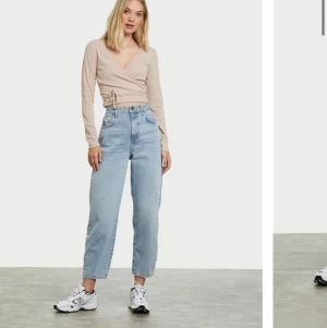 Populära raka jeans  - Så snygga jeans från bikbok! Så snygga till Tex converse🤩🤩