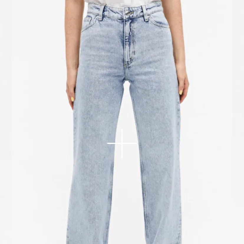 Superfina jeans som är fåtal gånger använda! Köpta i somras. Säljer pga för stora! ❤️❤️🤗 kan frakta samt mötas, köparen står för frakten. Jeans & Byxor.