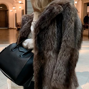 Pälsjacka äkta  - Äkta päls. Köpte för 10,000kr