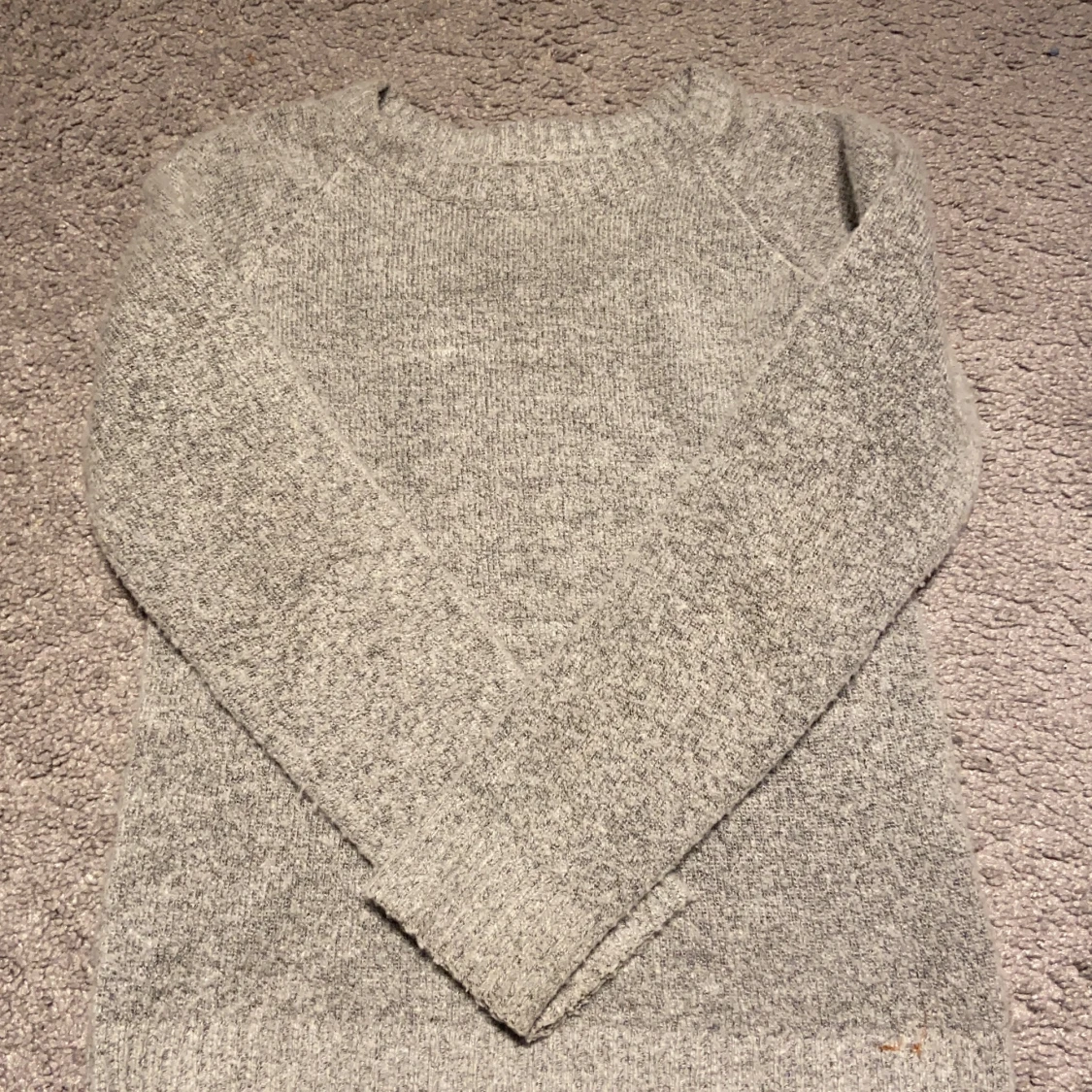 Mysig varm grå tröja